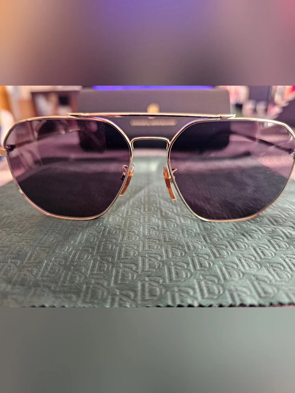 David Beckham Men's Aviator Sunglasses in Gold with Black Lenses